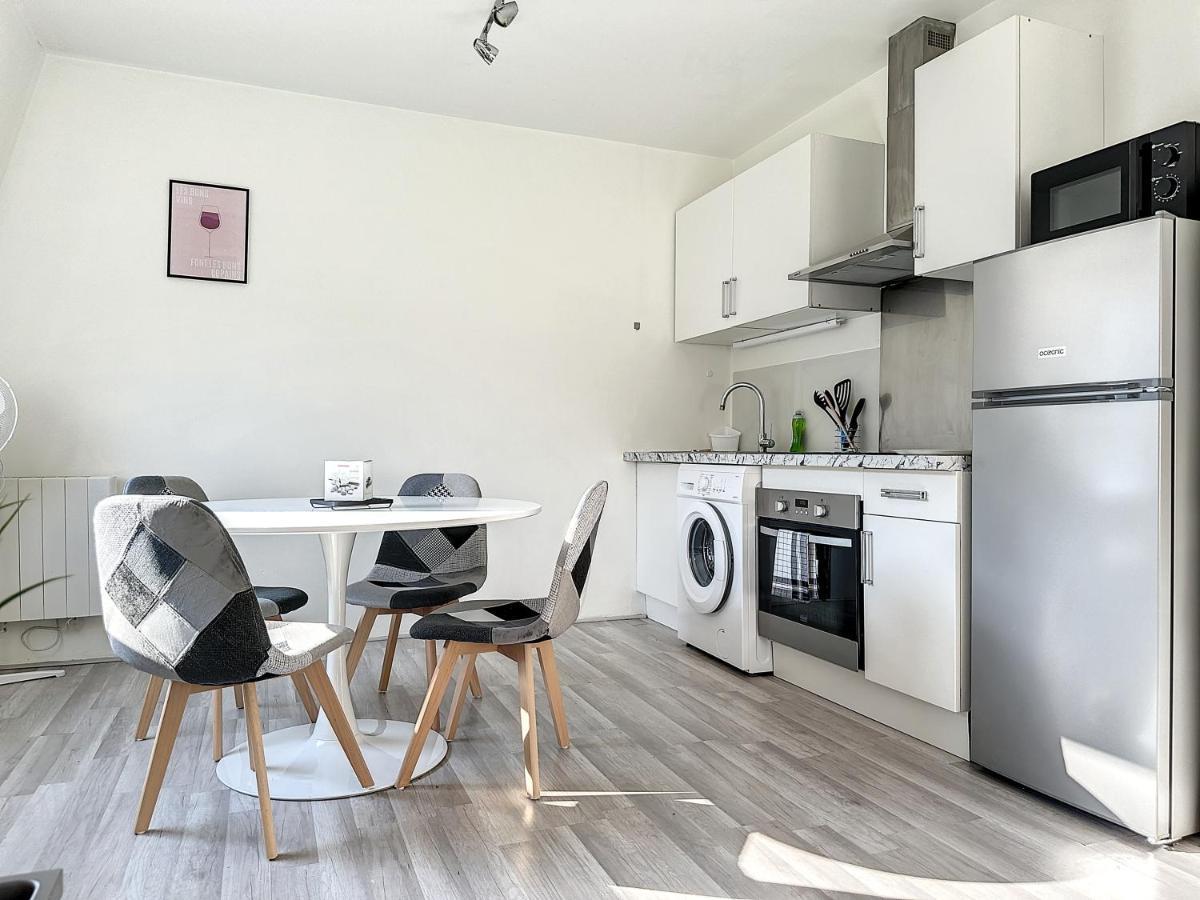 Charmant Appartement Avec Terrasse Parking Ispagnac 외부 사진